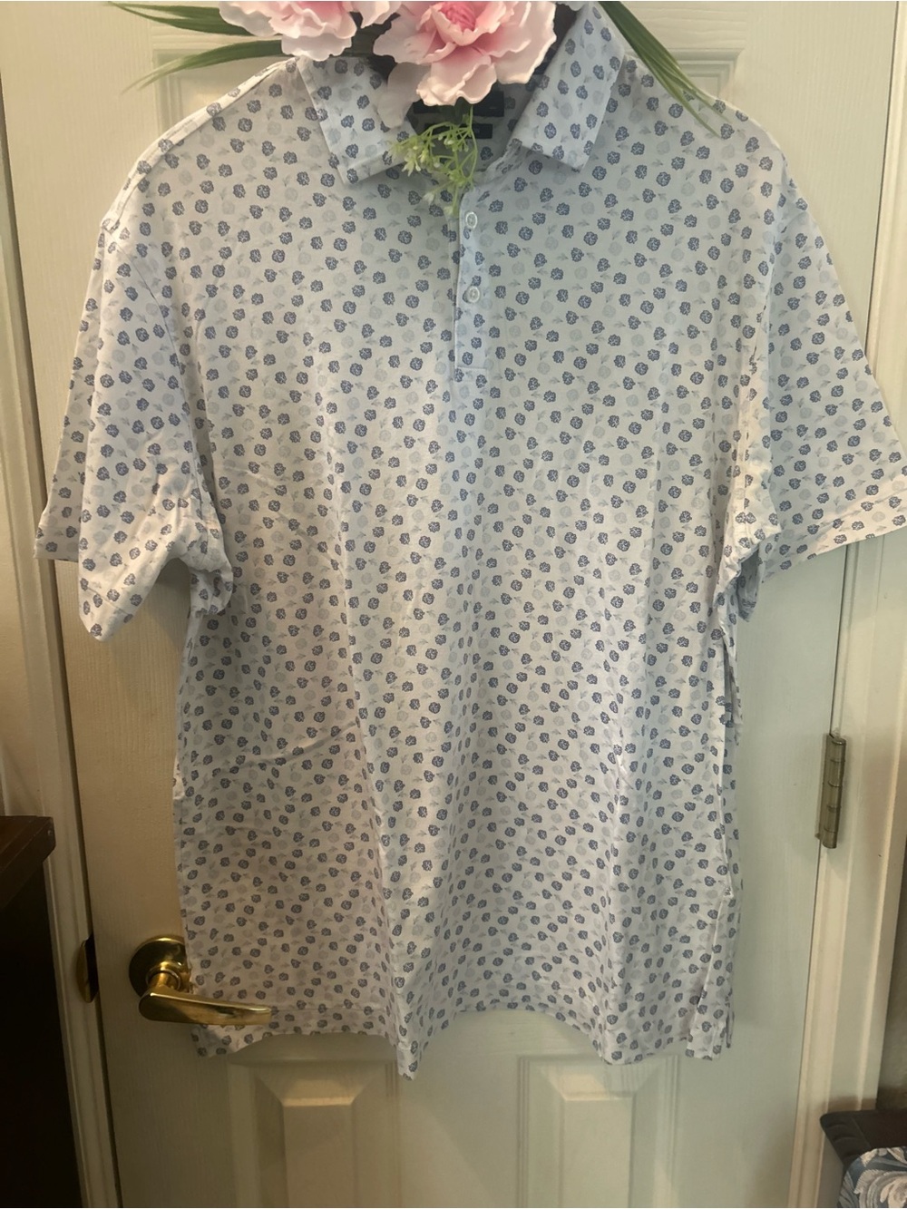 Daniel Cremieux Light Blue Polo with Navy Micro Print size XL .